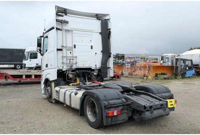 Mercedes-Benz 1843 Actros 4x2, Retarder, 2x Tank, AC, Lowliner - Tractor: foto 3 Mercedes-Benz 1843 Actros 4x2, Retarder, 2x Tank, AC, Lowliner - Tractor: foto 3