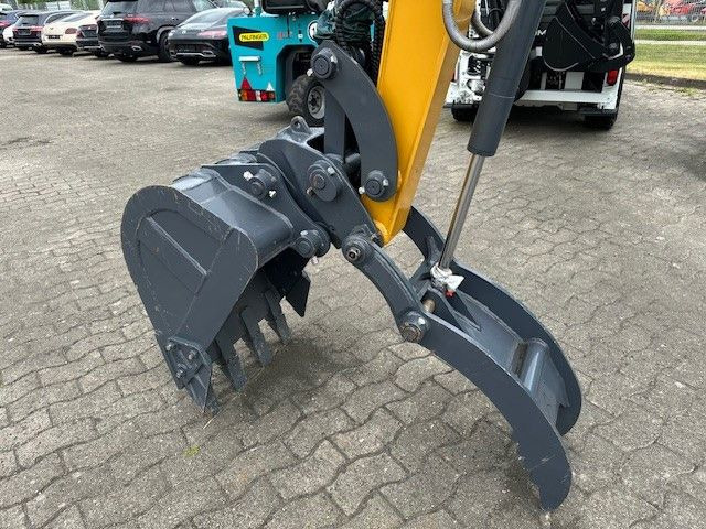 XCMG XE35, Gummikette, Greifer + Hammer, Klima,Yanmar - Mini escavadeira: foto 4 XCMG XE35, Gummikette, Greifer + Hammer, Klima,Yanmar - Mini escavadeira: foto 4