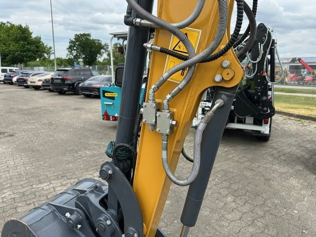 XCMG XE35, Gummikette, Greifer + Hammer, Klima,Yanmar - Mini escavadeira: foto 5 XCMG XE35, Gummikette, Greifer + Hammer, Klima,Yanmar - Mini escavadeira: foto 5