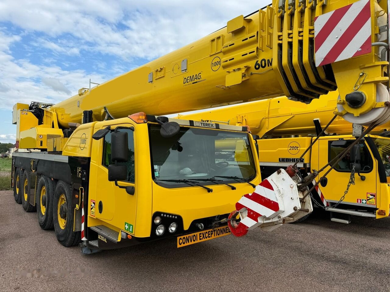 Demag AC 100 4L - Grua móvel: foto 1 Demag AC 100 4L - Grua móvel: foto 1