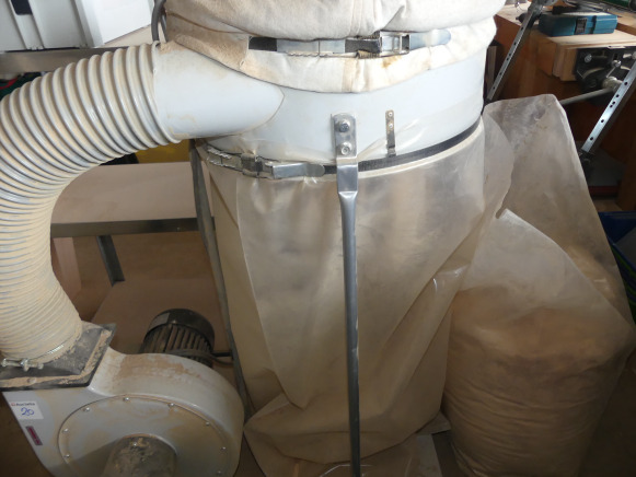 Aspiration 1 sac sur châssis marque et modèle inconnu - Equipamento de climatização industrial: foto 3 Aspiration 1 sac sur châssis marque et modèle inconnu - Equipamento de climatização industrial: foto 3