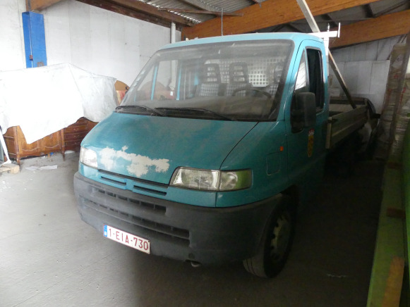 Camionnette benne Peugeot Boxer (1999-235.401 km) - Automóvel: foto 1 Camionnette benne Peugeot Boxer (1999-235.401 km) - Automóvel: foto 1