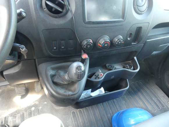 Camionnette tribenne Renault Master (2017-159.080 km) - Carrinha de caixa aberta: foto 5 Camionnette tribenne Renault Master (2017-159.080 km) - Carrinha de caixa aberta: foto 5