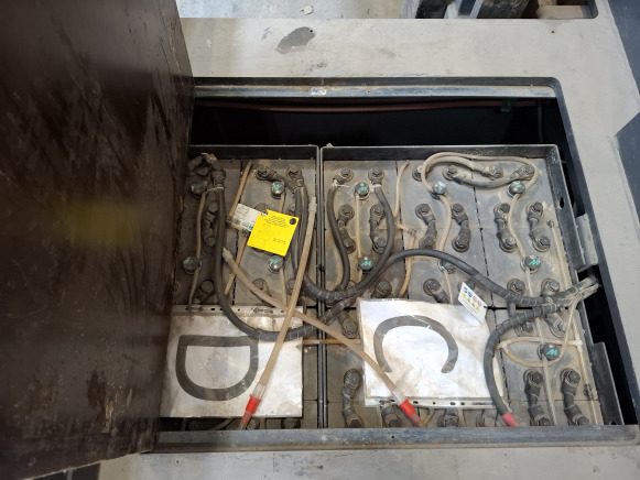 Chariot multidirectionnel Combilift ESL 14055 - Empilhador de 4 vias: foto 4 Chariot multidirectionnel Combilift ESL 14055 - Empilhador de 4 vias: foto 4