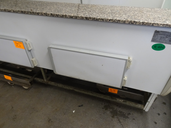 Comptoir frigo, marque ZOIN
modèle : Melody Y 300 Statico - bbianco
numéro : 5629/07
année : 2007
Toir frigo, marque ZOIN
modèle : Melody Y 300 Statico - bbianco
numéro : 5629/07
anné frigo, marque ZO - Equipamento de processamento de alimentos: foto 5 Comptoir frigo, marque ZOIN
modèle : Melody Y 300 Statico - bbianco
numéro : 5629/07
année : 2007
Toir frigo, marque ZOIN
modèle : Melody Y 300 Statico - bbianco
numéro : 5629/07
anné frigo, marque ZO - Equipamento de processamento de alimentos: foto 5