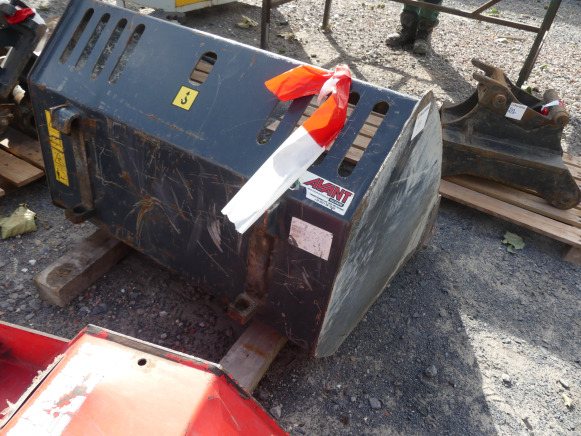 Bac pour manitou - Equipamento para Máquina de construção: foto 3 Bac pour manitou - Equipamento para Máquina de construção: foto 3