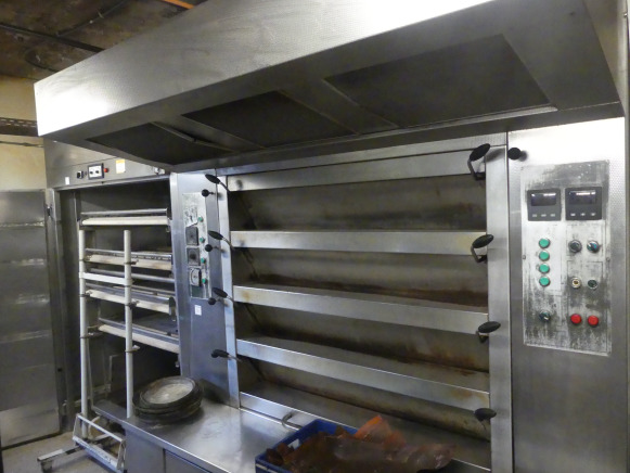 Four au mazout avec chambre étuve Ooms - Máquina de padaria: foto 2 Four au mazout avec chambre étuve Ooms - Máquina de padaria: foto 2