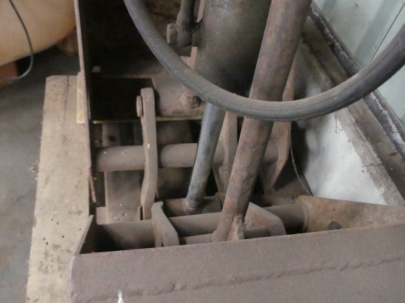 Grappin hydraulique marque et modèle inconnu - Balde de maxilas para Máquina de construção: foto 5 Grappin hydraulique marque et modèle inconnu - Balde de maxilas para Máquina de construção: foto 5