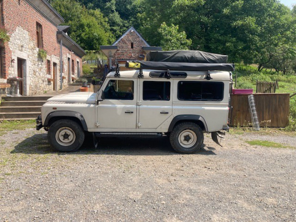 Land-Rover Defender 11O (2010) - Automóvel: foto 2 Land-Rover Defender 11O (2010) - Automóvel: foto 2