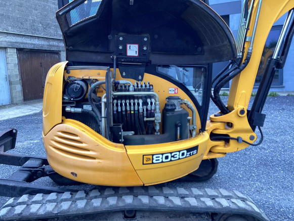 Mini pelle JCB 8030 ZTS - 2010 - 2.288 hrs - Mini escavadeira: foto 3 Mini pelle JCB 8030 ZTS - 2010 - 2.288 hrs - Mini escavadeira: foto 3
