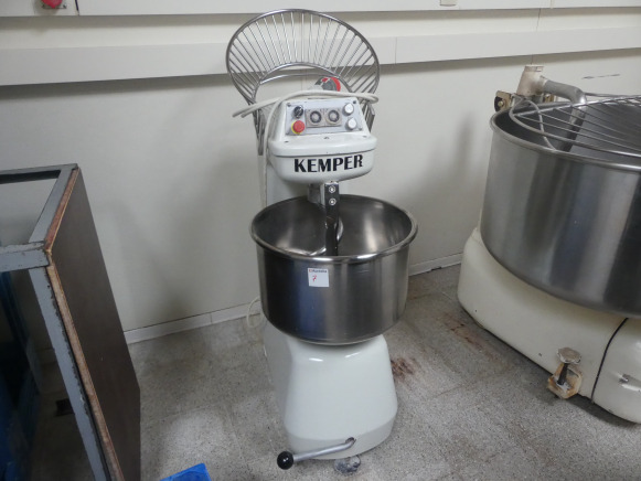 Pétrin à spirale Kemper - Máquina de padaria: foto 1 Pétrin à spirale Kemper - Máquina de padaria: foto 1