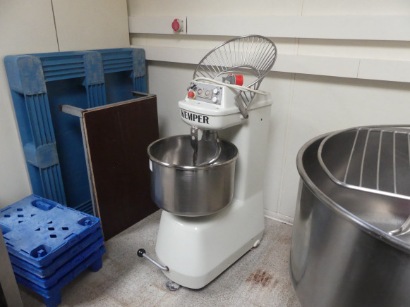 Pétrin à spirale Kemper - Máquina de padaria: foto 2 Pétrin à spirale Kemper - Máquina de padaria: foto 2