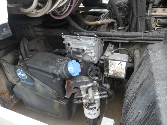 REF:1449 - Camion poubelle Renault Access (2013-174.062 km)(VIN: SEG1930BL5BD17227) - Caminhão de lixo: foto 5 REF:1449 - Camion poubelle Renault Access (2013-174.062 km)(VIN: SEG1930BL5BD17227) - Caminhão de lixo: foto 5