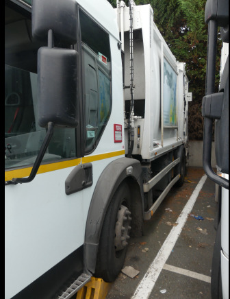 REF:1450 - Camion poubelle Renault Access (2015-119.873 km)(Vin:SEG1932BL6BF21129) - Caminhão de lixo: foto 3 REF:1450 - Camion poubelle Renault Access (2015-119.873 km)(Vin:SEG1932BL6BF21129) - Caminhão de lixo: foto 3