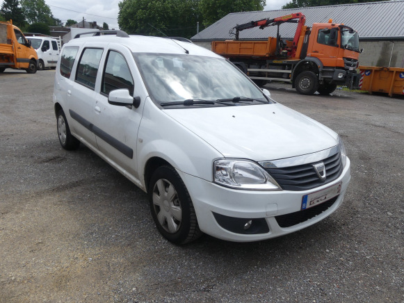 REF:1RFU370 - Voiture Dacia Logan Break SD (2012-63.842 km) - Automóvel: foto 2 REF:1RFU370 - Voiture Dacia Logan Break SD (2012-63.842 km) - Automóvel: foto 2