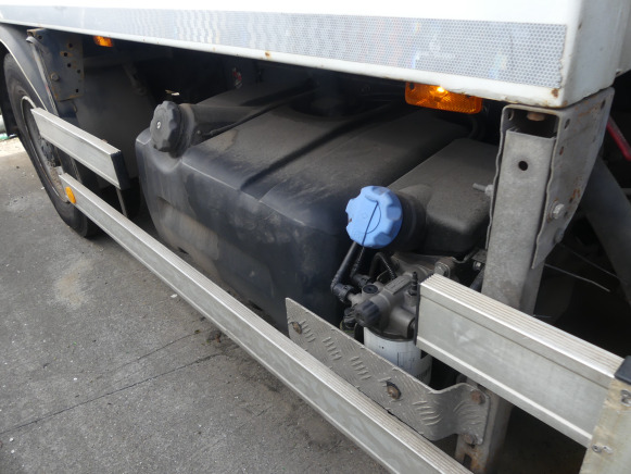 REF:68419 - Camion poubelle Renault Midlum 180DXI (2013-150.066 km) - Caminhão de lixo: foto 4 REF:68419 - Camion poubelle Renault Midlum 180DXI (2013-150.066 km) - Caminhão de lixo: foto 4