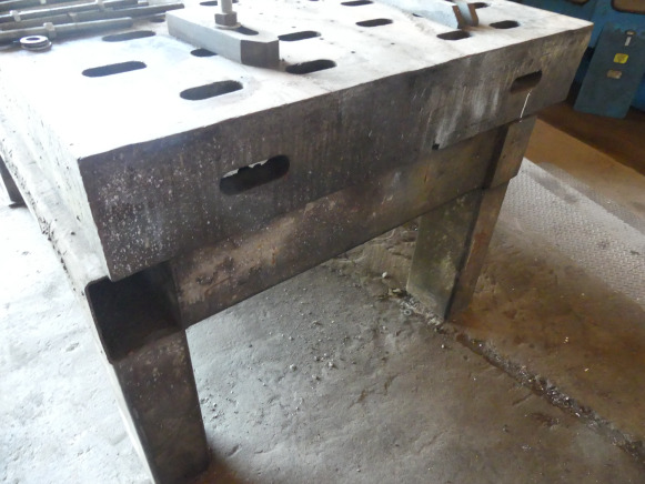 Table de soudure - Máquina para metal: foto 5 Table de soudure - Máquina para metal: foto 5