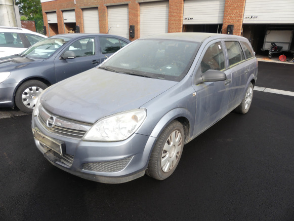Voiture Opel Astra (2007-121.557 km) - Automóvel: foto 1 Voiture Opel Astra (2007-121.557 km) - Automóvel: foto 1