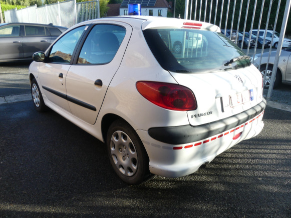 Voiture Peugeot 206 (2006-87.764 km) - Automóvel: foto 4 Voiture Peugeot 206 (2006-87.764 km) - Automóvel: foto 4