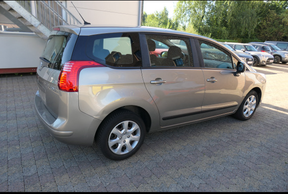 Voiture Peugeot 5008 (2013-165.686 km) - Automóvel: foto 3 Voiture Peugeot 5008 (2013-165.686 km) - Automóvel: foto 3