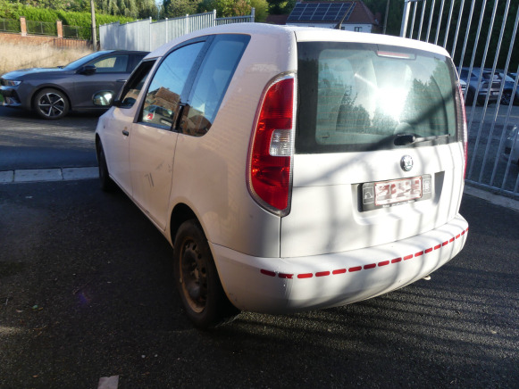 Voiture Skoda Roomster (2010-118.919 km) - Automóvel: foto 4 Voiture Skoda Roomster (2010-118.919 km) - Automóvel: foto 4