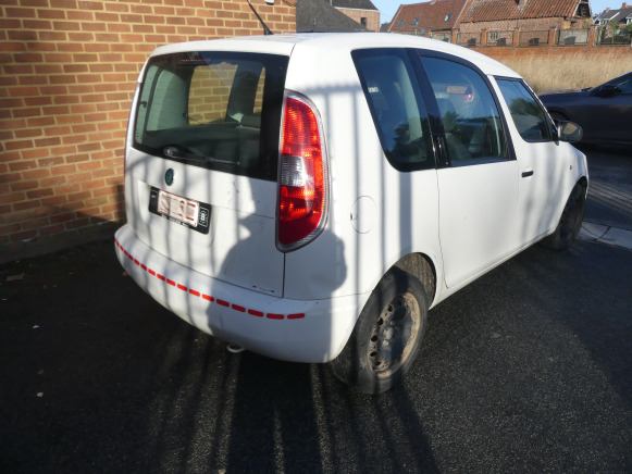 Voiture Skoda Roomster (2010-118.919 km) - Automóvel: foto 3 Voiture Skoda Roomster (2010-118.919 km) - Automóvel: foto 3