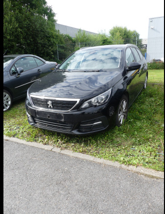 Voiture break Peugeot 308 (2017-211.679 km) - Carrinha: foto 1 Voiture break Peugeot 308 (2017-211.679 km) - Carrinha: foto 1