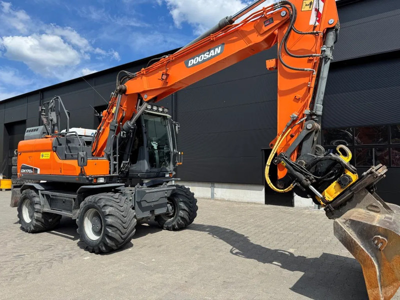 Escavadeira de rodas Doosan DX170-5 Engcon Gripper S Afneembaar.: foto 8