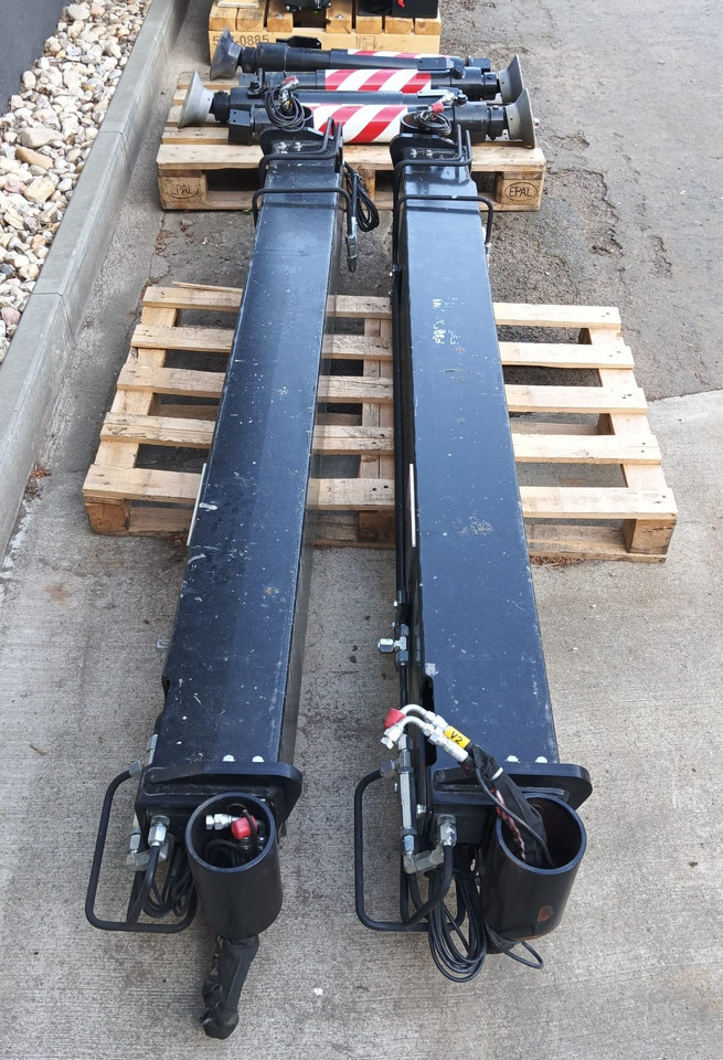 FASSI - PALFINGER - HIAB - HMF - ATLAS additional stabilizers, Zusatzabstützen - Grua para camião: foto 2 FASSI - PALFINGER - HIAB - HMF - ATLAS additional stabilizers, Zusatzabstützen - Grua para camião: foto 2