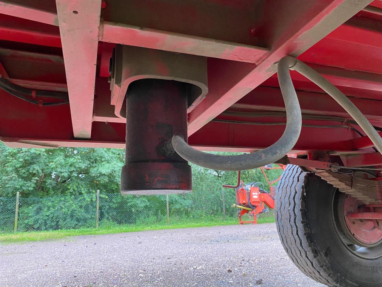 Reboque basculante Agromet T-149: foto 10 Reboque basculante Agromet T-149: foto 10