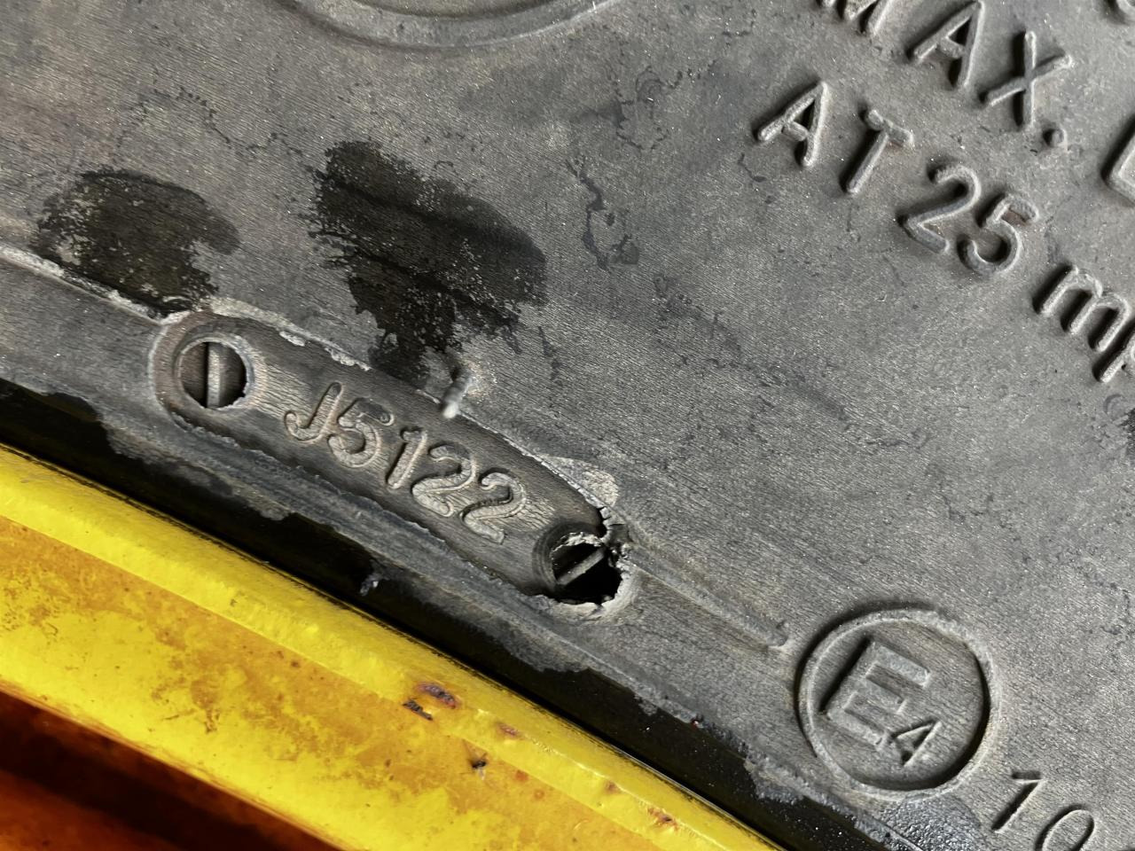 BKT 270/95R32 - Pneu para Máquina agrícola: foto 2 BKT 270/95R32 - Pneu para Máquina agrícola: foto 2