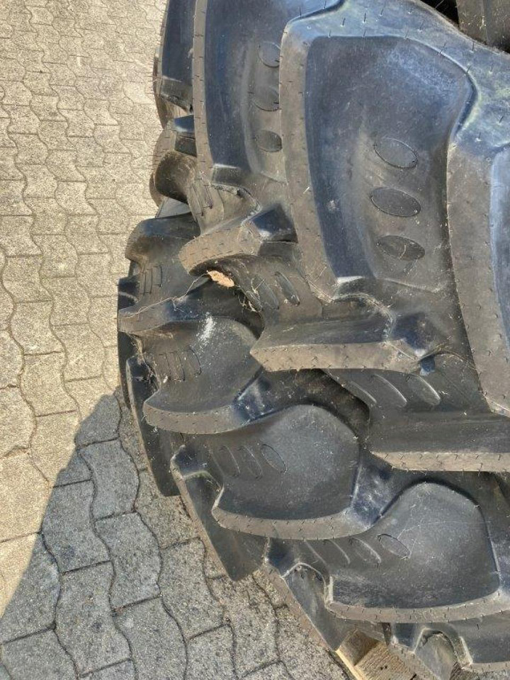 BKT 480/65R28 - Pneu para Máquina agrícola: foto 2 BKT 480/65R28 - Pneu para Máquina agrícola: foto 2