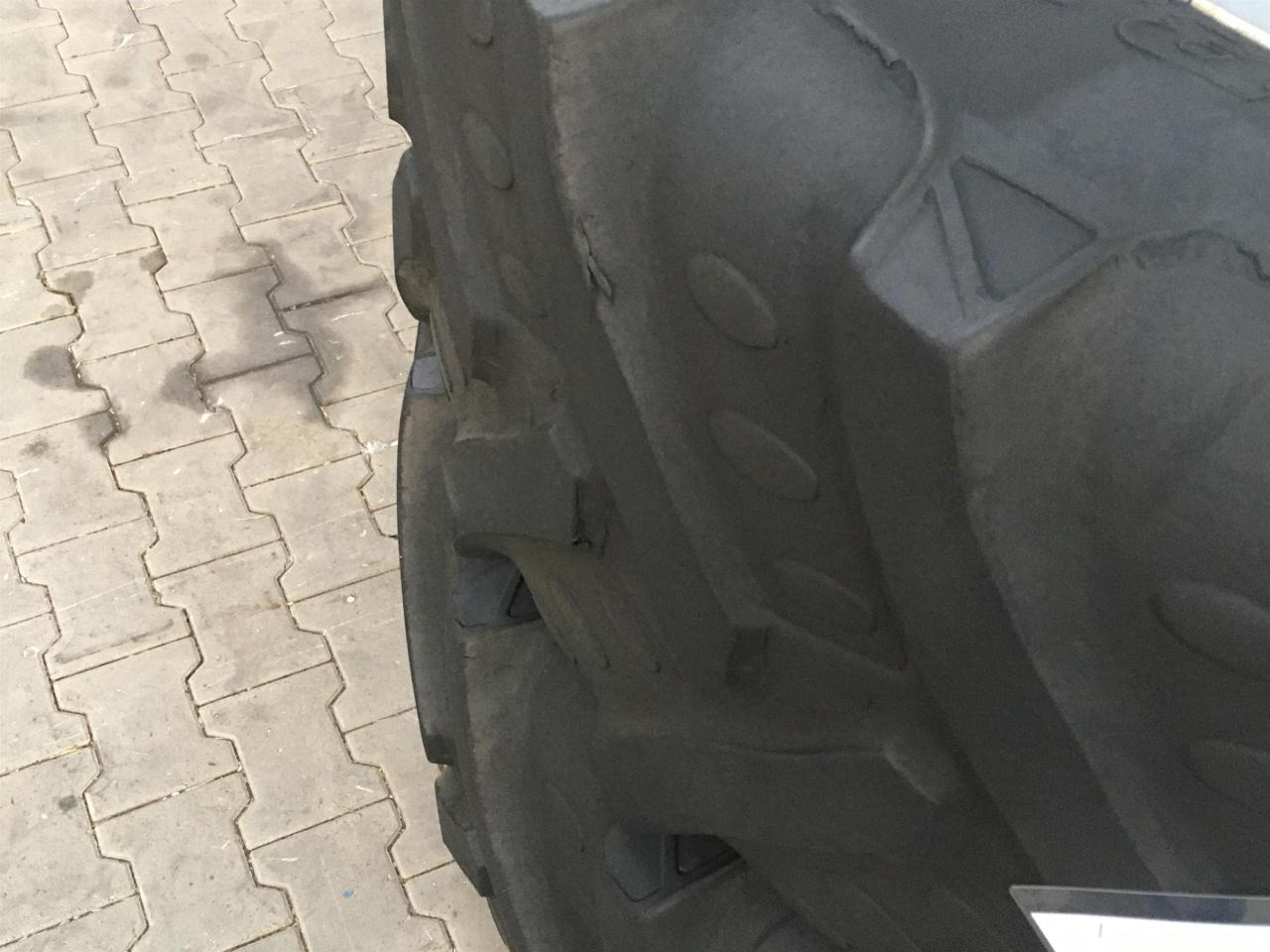 BKT 480/70R34 - Pneu para Máquina agrícola: foto 2 BKT 480/70R34 - Pneu para Máquina agrícola: foto 2