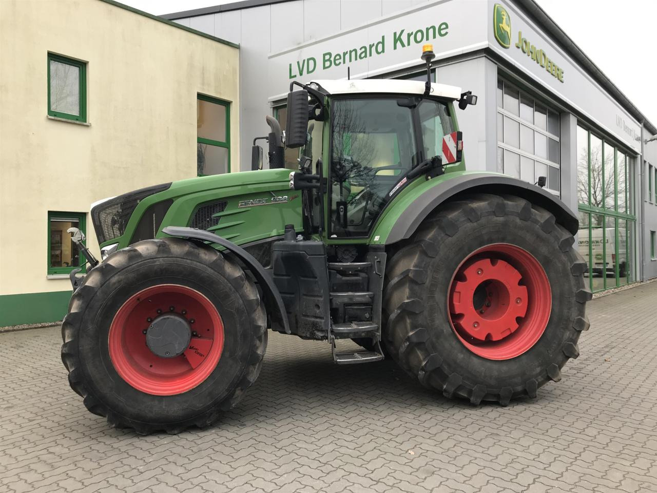 Fendt 933 Profi Plus - Trator: foto 1 Fendt 933 Profi Plus - Trator: foto 1