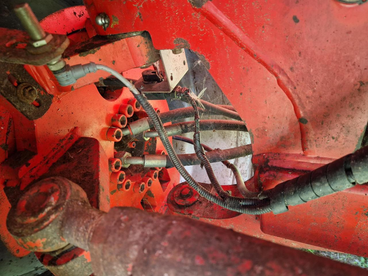 Grimme SE 150-60 - Colheitadeira de batatas: foto 4 Grimme SE 150-60 - Colheitadeira de batatas: foto 4