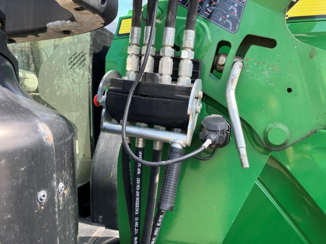 John Deere 6155R - Trator: foto 5 John Deere 6155R - Trator: foto 5