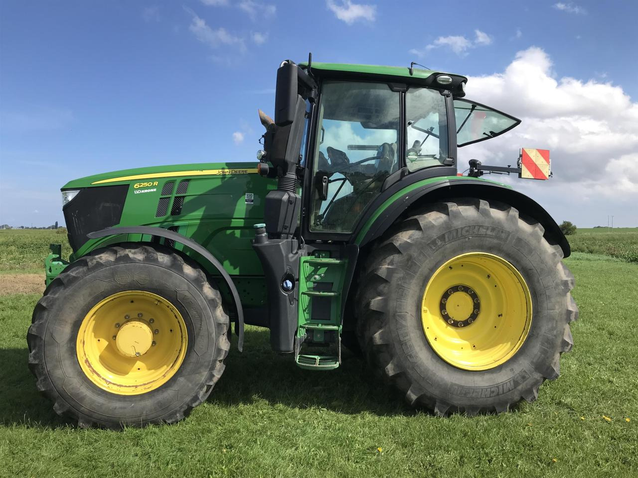 John Deere 6250R - Trator: foto 1 John Deere 6250R - Trator: foto 1