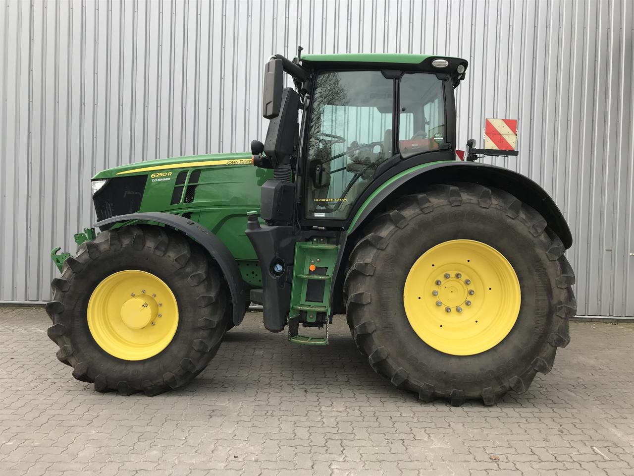 John Deere 6250R - Trator: foto 1 John Deere 6250R - Trator: foto 1