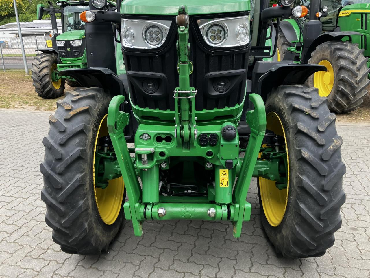 John Deere 6R 130 - Trator: foto 4 John Deere 6R 130 - Trator: foto 4