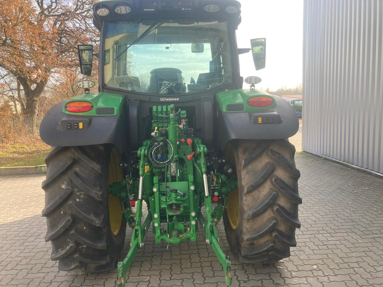 John Deere 6R 130 - Trator: foto 4 John Deere 6R 130 - Trator: foto 4