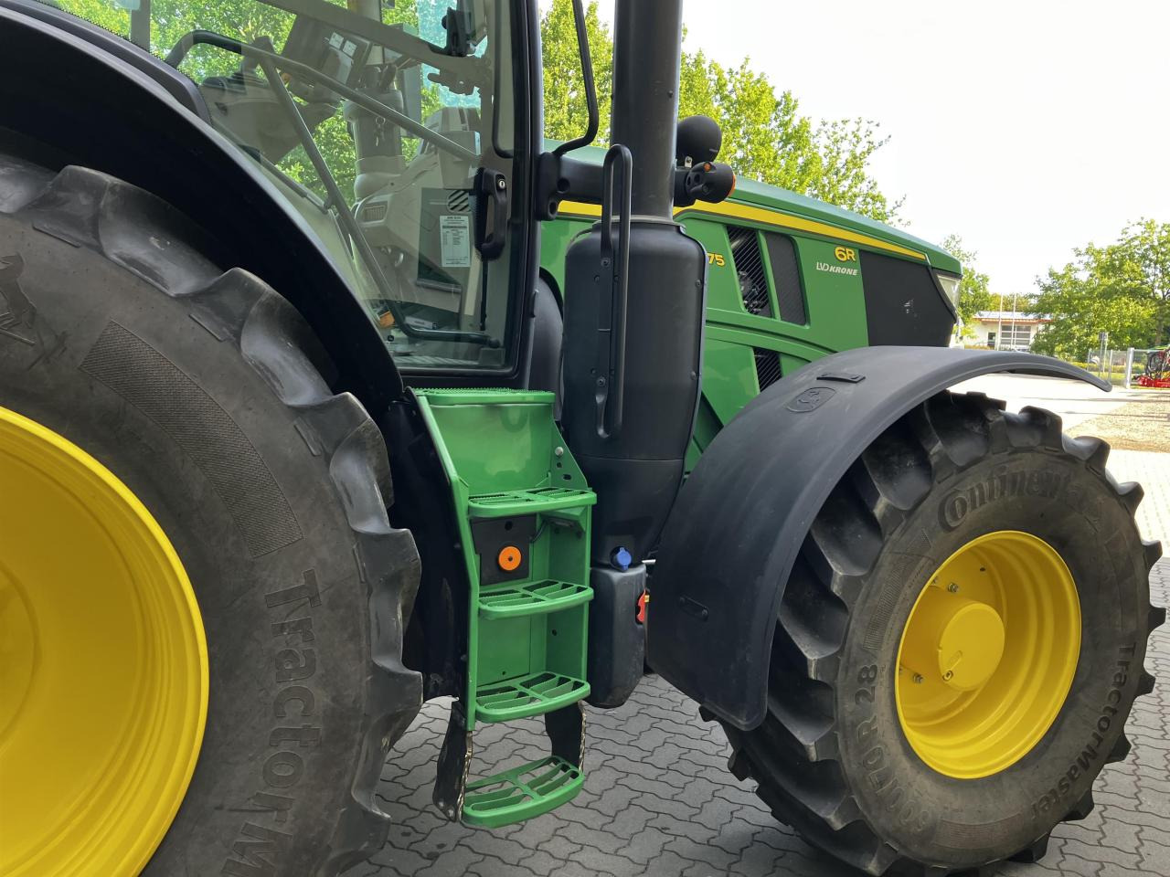 John Deere 6R 175 - Trator: foto 2 John Deere 6R 175 - Trator: foto 2