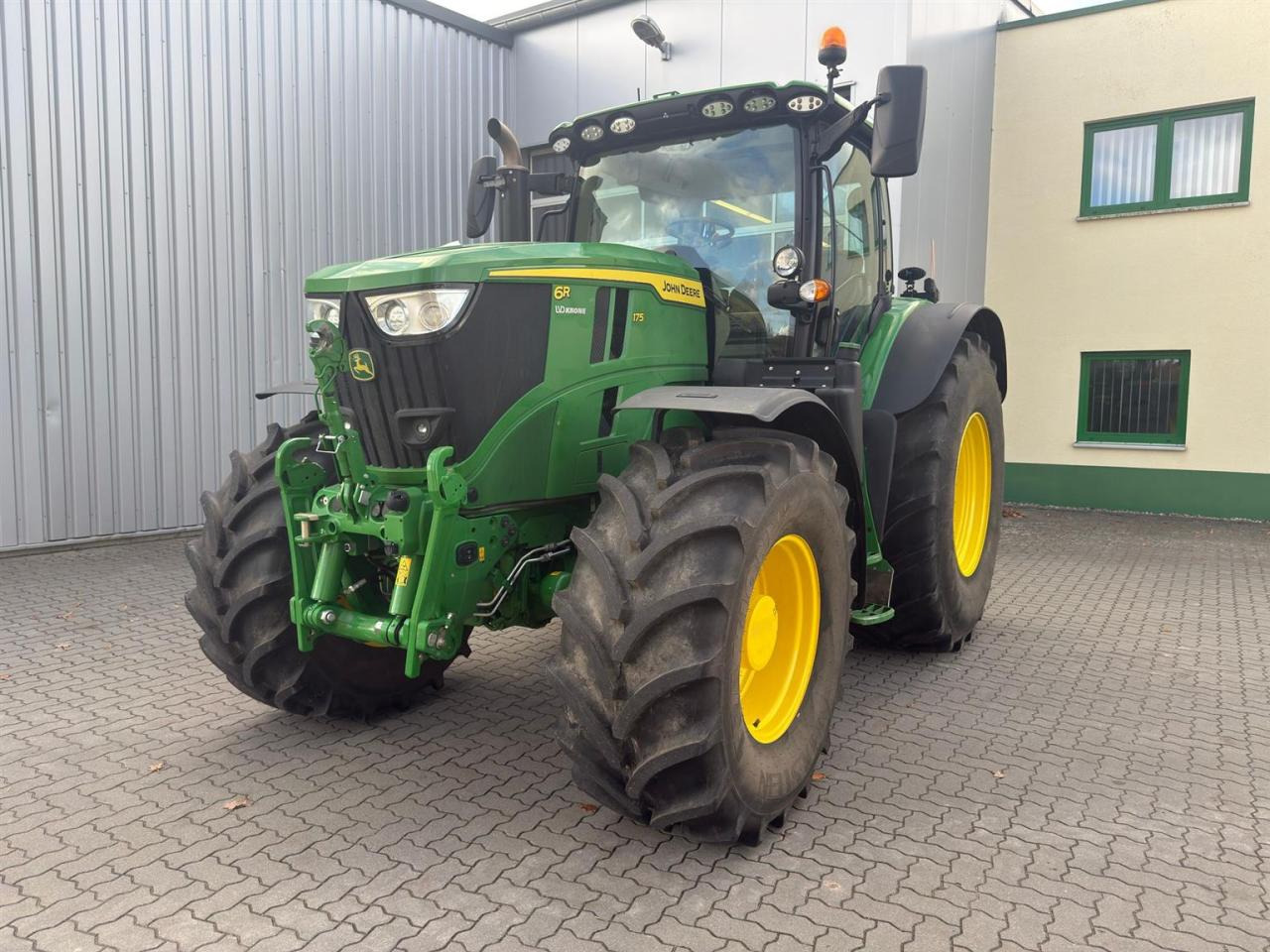 John Deere 6R 175 - Trator: foto 3 John Deere 6R 175 - Trator: foto 3