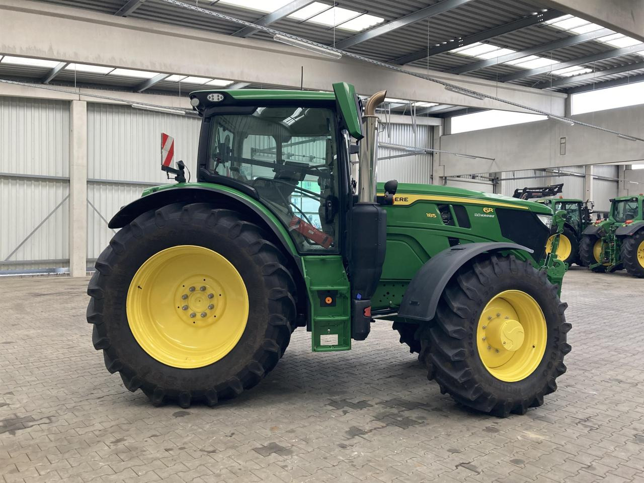 John Deere 6R 185 - Trator: foto 5 John Deere 6R 185 - Trator: foto 5