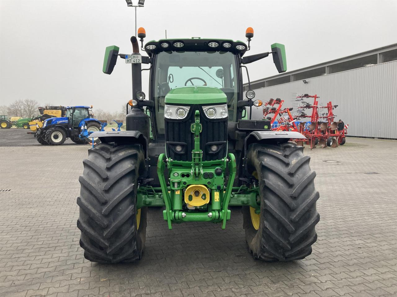 John Deere 6R 215 - Trator: foto 1 John Deere 6R 215 - Trator: foto 1