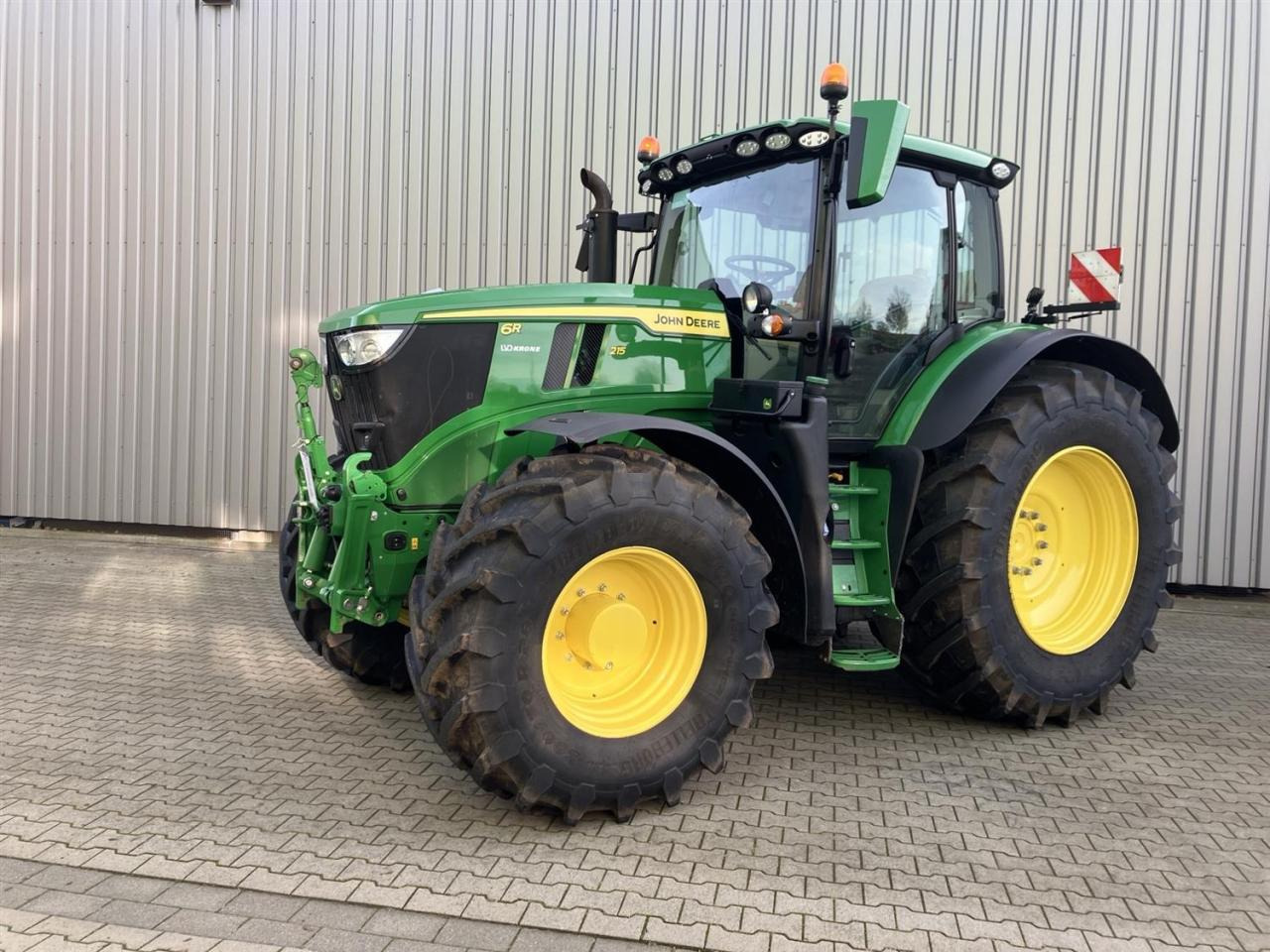John Deere 6R 215 - Trator: foto 1 John Deere 6R 215 - Trator: foto 1