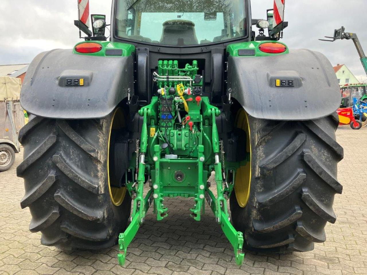 John Deere 6R 215 - Trator: foto 5 John Deere 6R 215 - Trator: foto 5