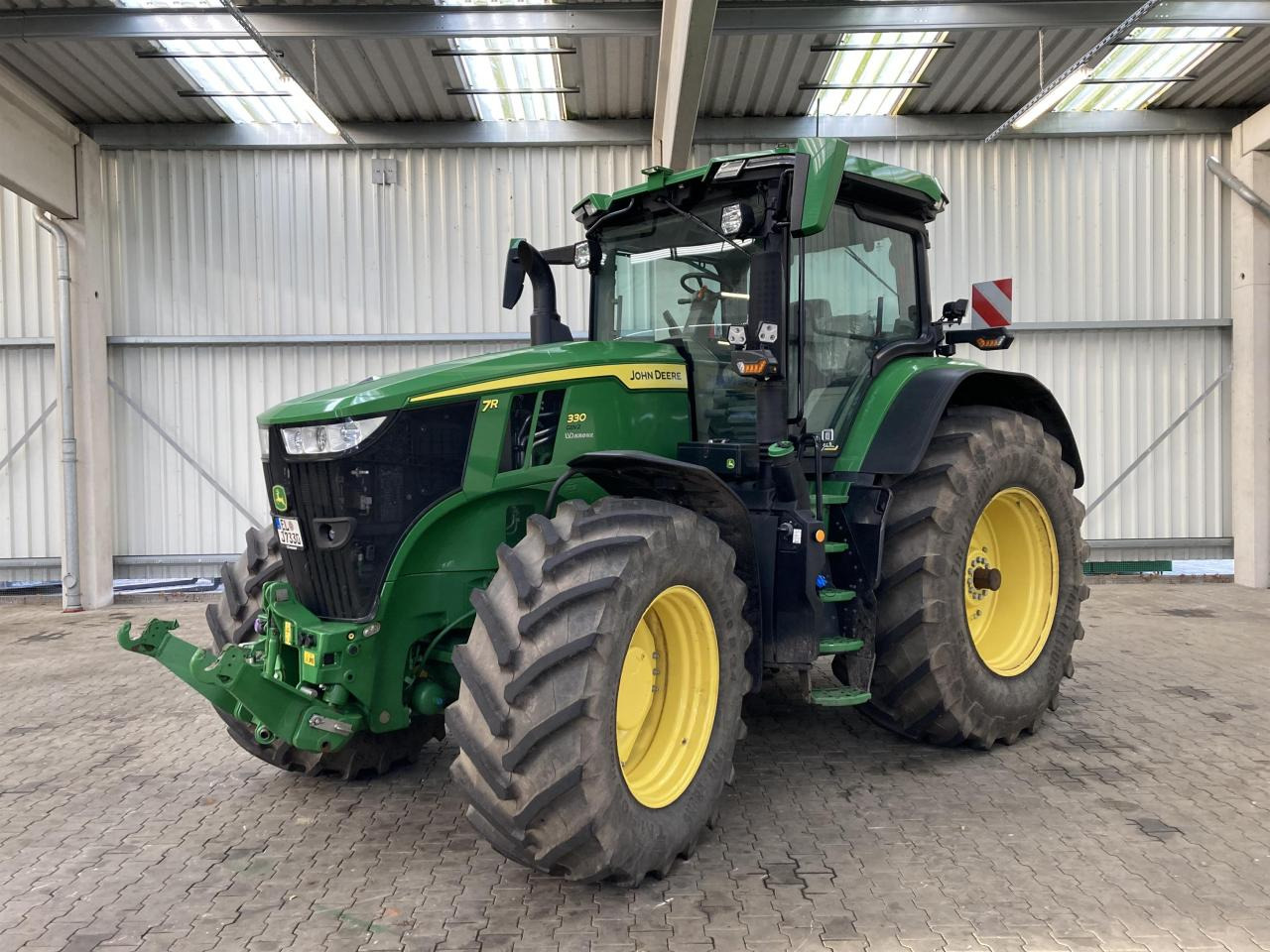 John Deere 7R 330 - Trator: foto 1 John Deere 7R 330 - Trator: foto 1