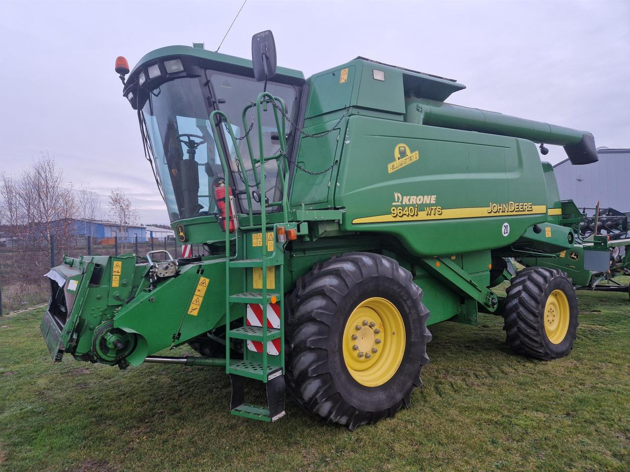 John Deere 9640i WTS HM - Ceifeira debulhadora: foto 3 John Deere 9640i WTS HM - Ceifeira debulhadora: foto 3