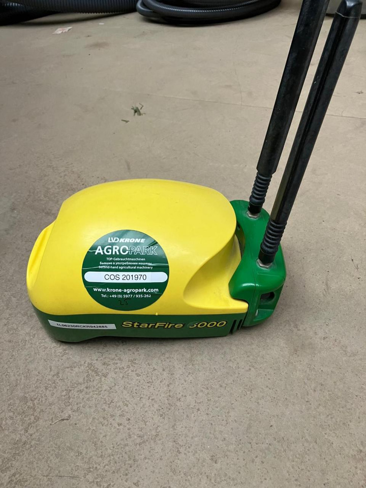 John Deere SF6000 SF3, M-RTK - Sistema de navegação para Máquina agrícola: foto 1 John Deere SF6000 SF3, M-RTK - Sistema de navegação para Máquina agrícola: foto 1