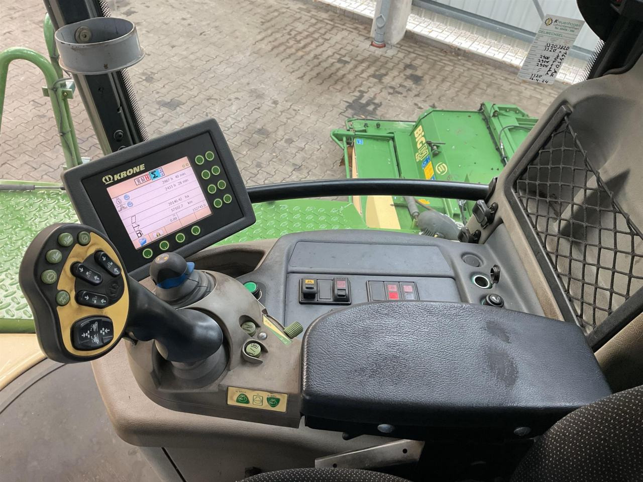 Locação financeira de Krone Big M 420 CV Krone Big M 420 CV: foto 19